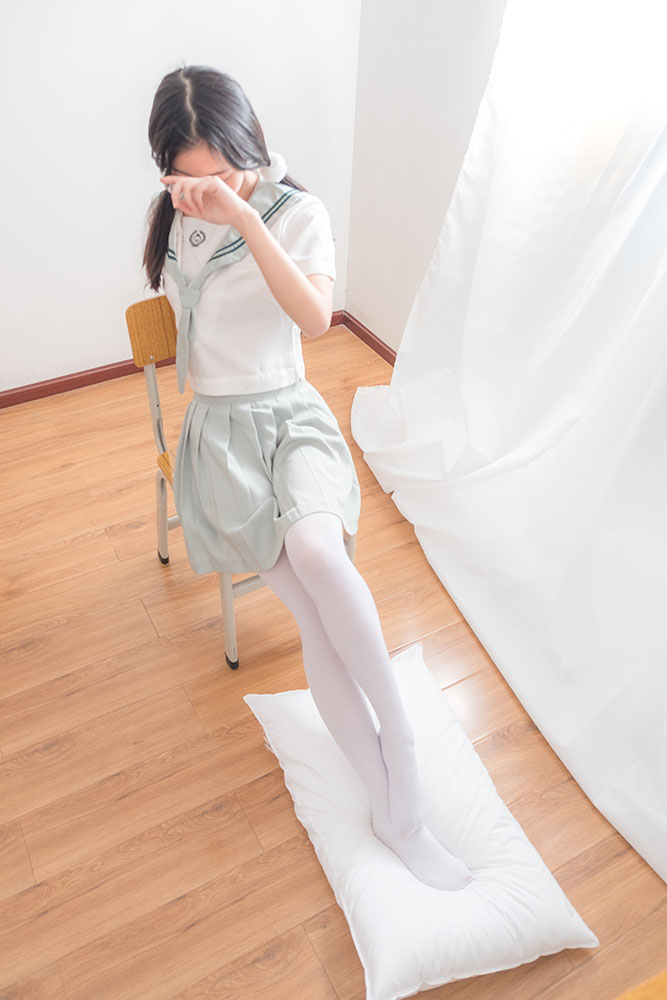 喵写真-VOL.024-025两套【138P】【297MB百度云】