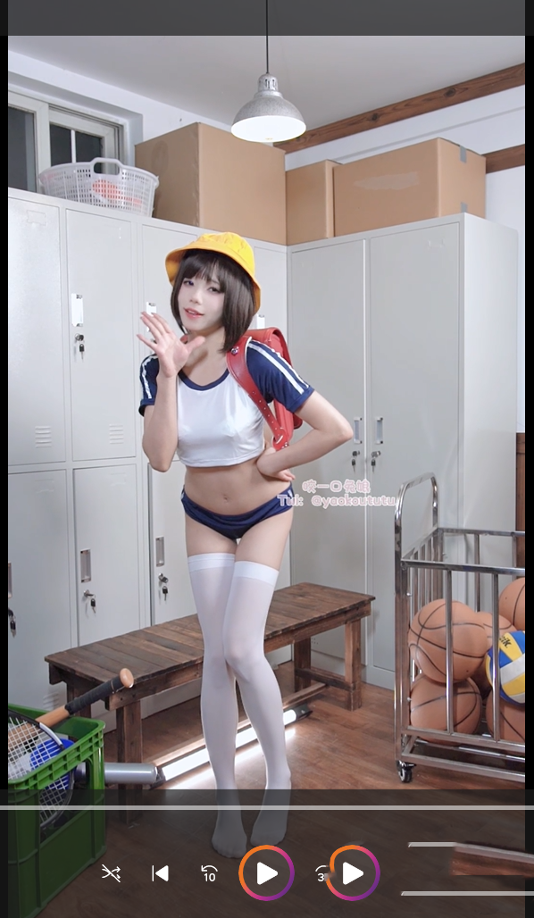 【原版无水印】咬一口兔娘(黏黏团子兔)五月订阅[工口小穴生] [54p1v+1.32G][百度盘]