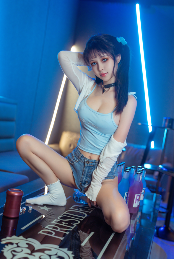 晕崽Zz – 桌游少女+近距离视频 【179P2V2.03G】