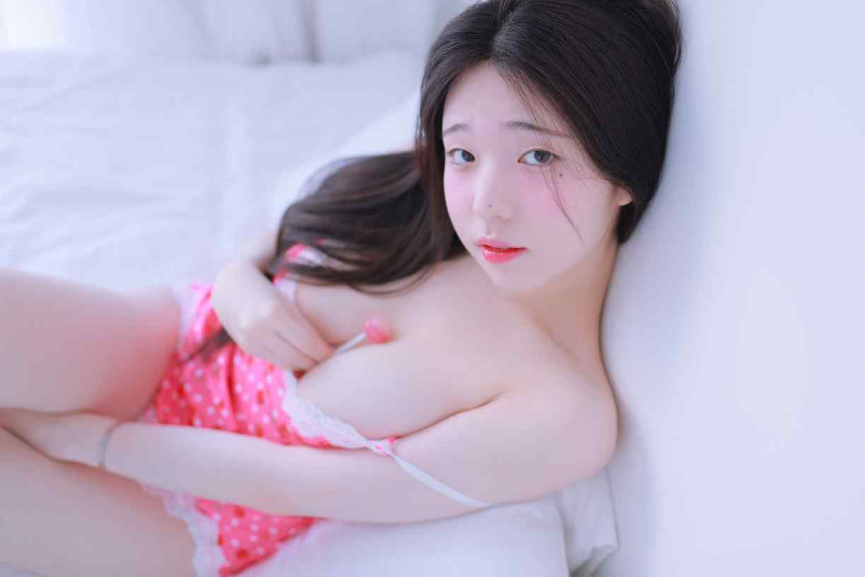 韩国擦边写真Yeon Woo - Cherry + Candy125P2.54G