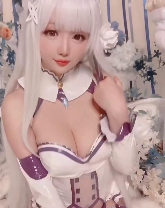 不漏  星之迟迟4部 COS视频 4V 967M