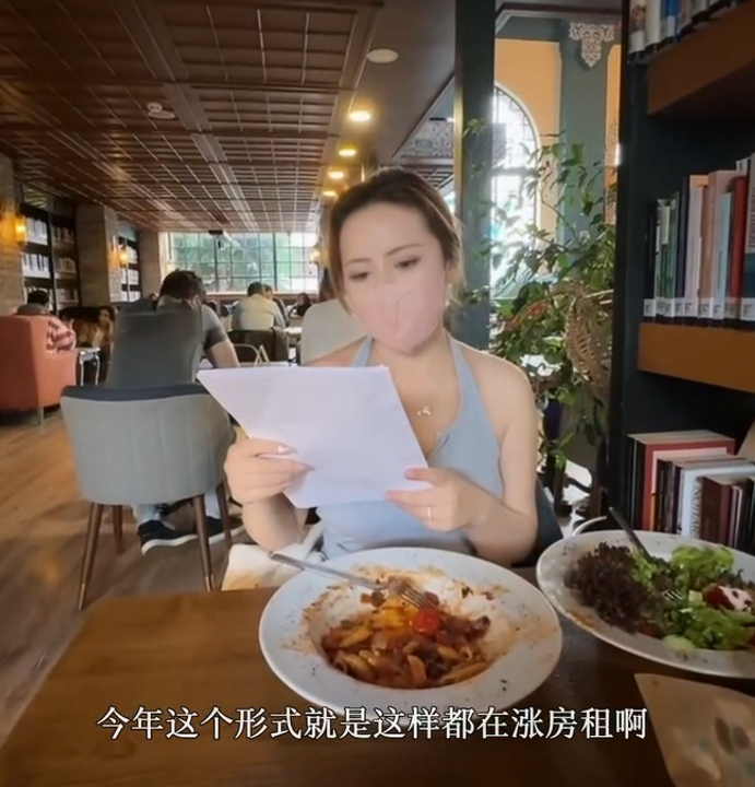 人气女神-美杜莎-以性换租（1V,531M）