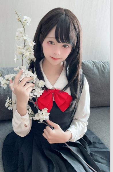 onlyfan可爱妹子-remukira-cos视图(49P,5V,490M)