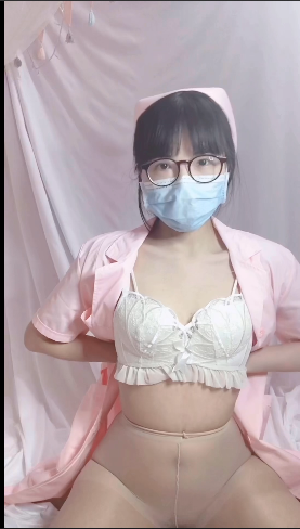 眼镜妹-小护士ZW【1V】【619MB百度云】