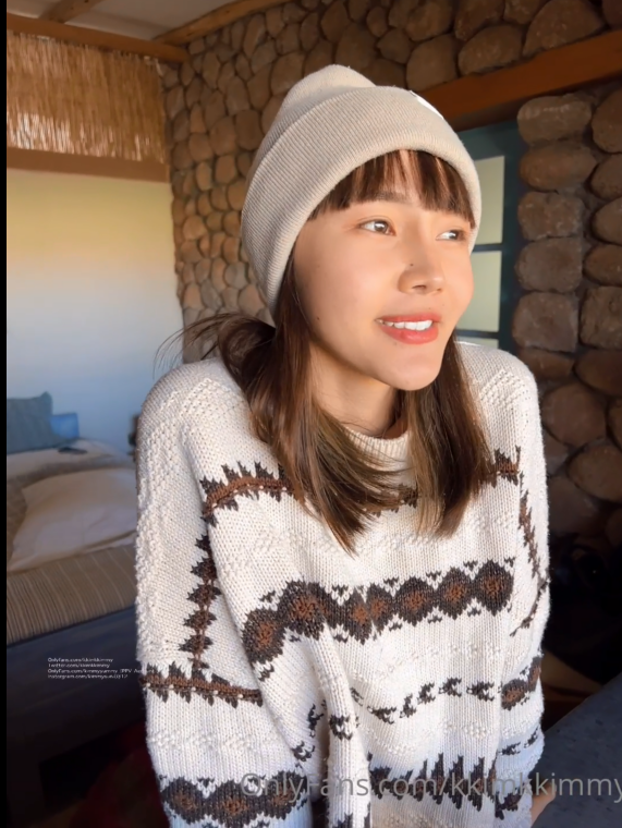onlyFans甜美嫩模-kkimkkimmy(孙倩)- 新-冬日暖屋(1V,524M)
