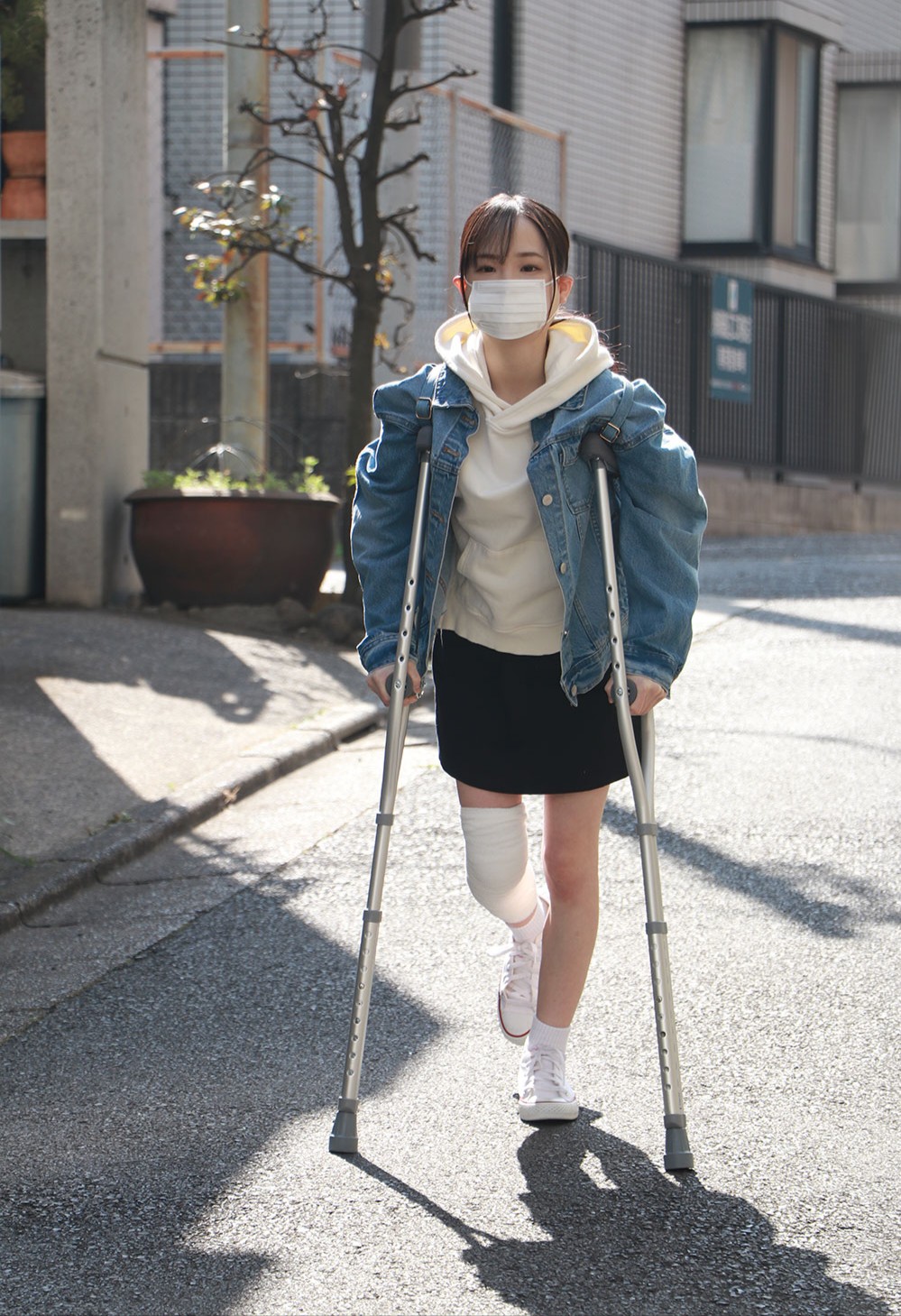 FC2暗黑王子7.20日新作-当红萝莉女优伊藤春-とある男の忘備録 かわいそう骨折ちび 1.43G