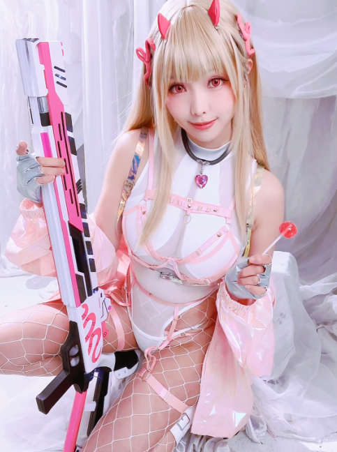 cos-Elyee-6月合集(4套,360M)
