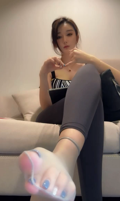 足控-易直播 美替 12（1V,314M）