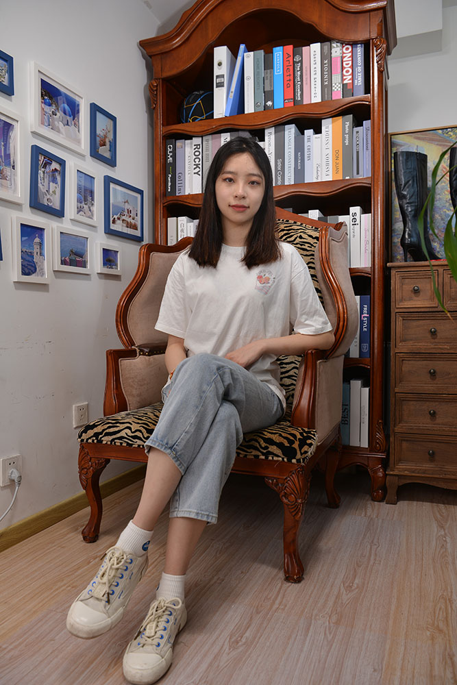 【棉袜控】Sexy Asian Girls Feet-美女YIYI牛仔裤棉袜裸足 [122P][1.54G百度盘]