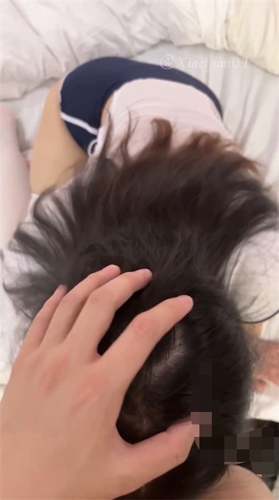 推特约炮大神『夏次健』调教爆操小母狗-制服诱惑 女上后入 口爆颜射 羞辱调教 制服篇  3530M