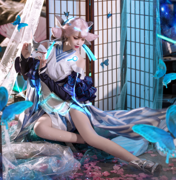 戚顾儿MIKI-cos NO.001-014【NP】【2.29G百度网盘】