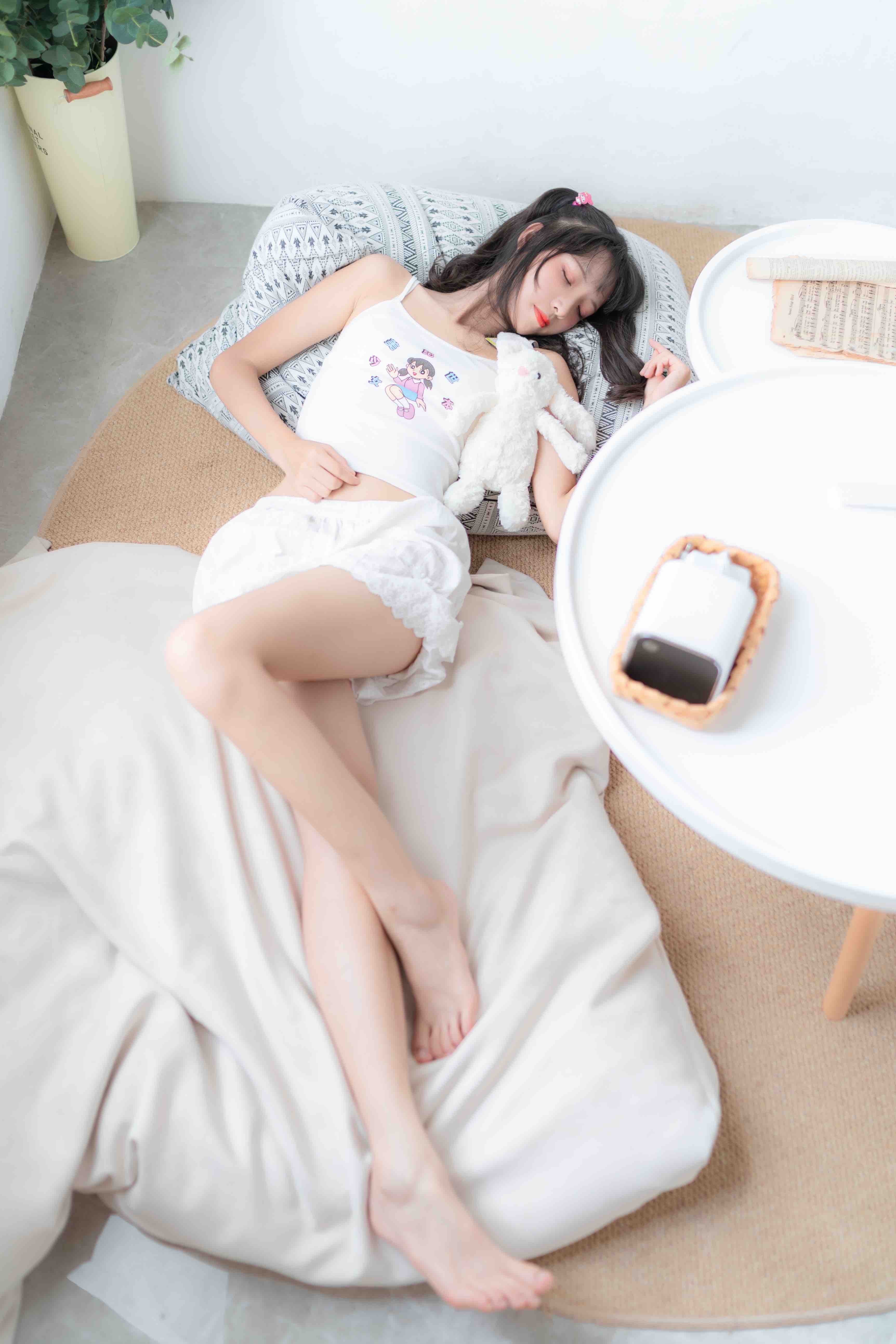西瓜 - 白纱 [39P／209MB]