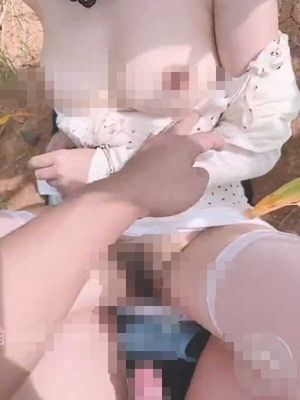 海角-妹妹的第一次给了我- 大太阳在玉米地和妹妹老汉推车 乡野艳情还玩起手铐 操到俩人大汗淋漓 228M