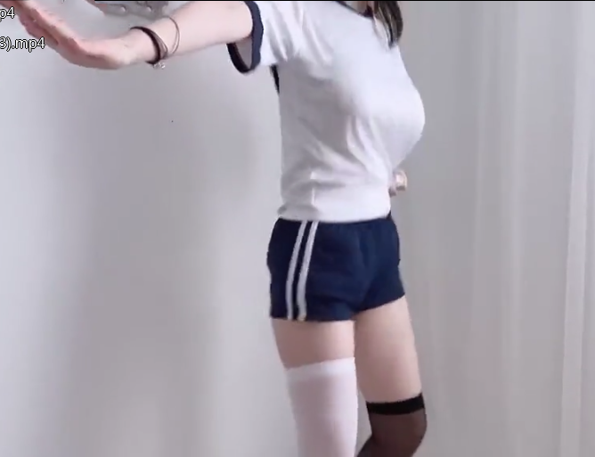 快手 晚晚不晚睡 又大又软 巨乳抖奶 【22v】【112MB百度云】
