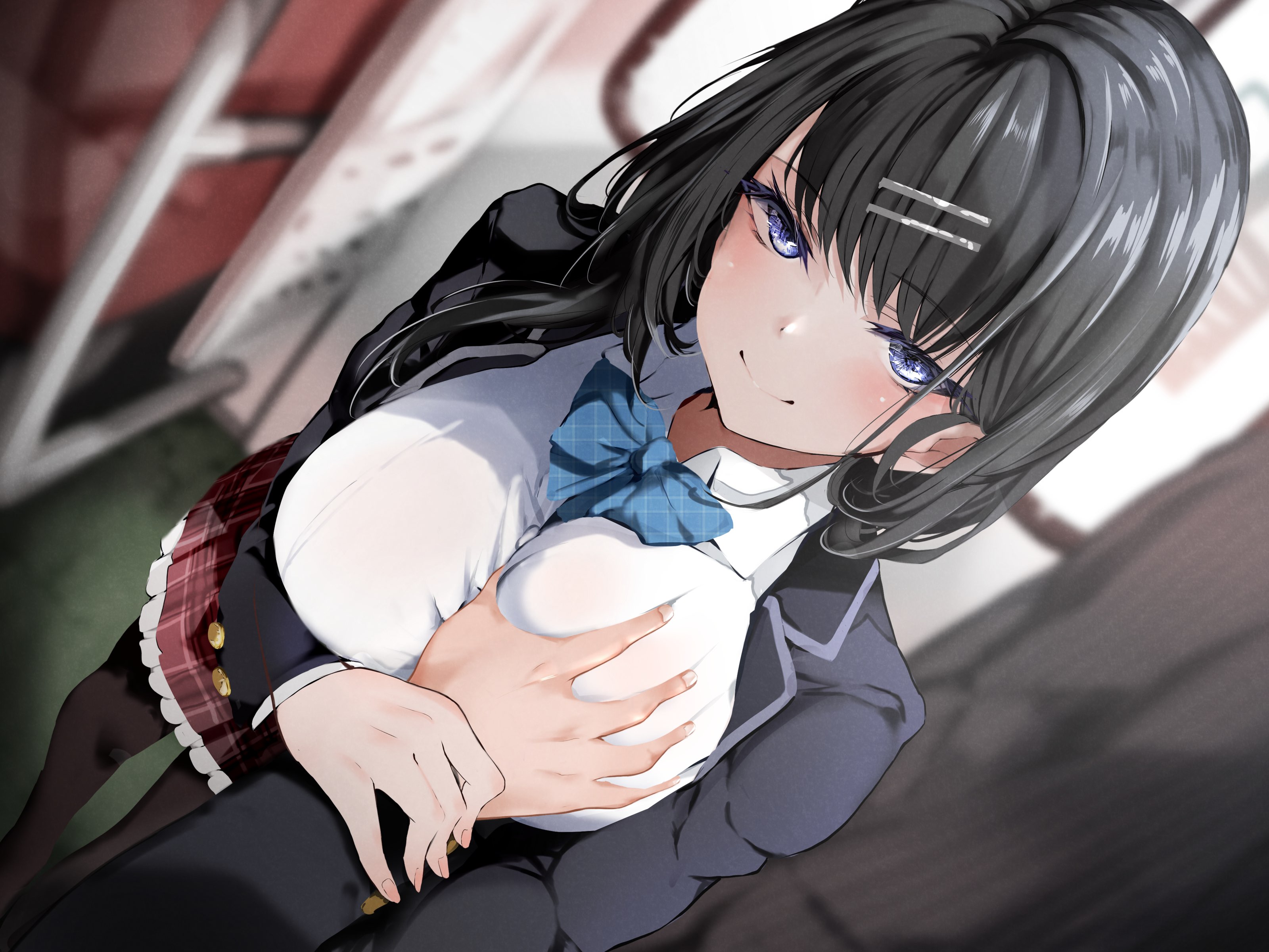 【RJ01009221】在满员的电车里遇到JK痴女！【335mb】