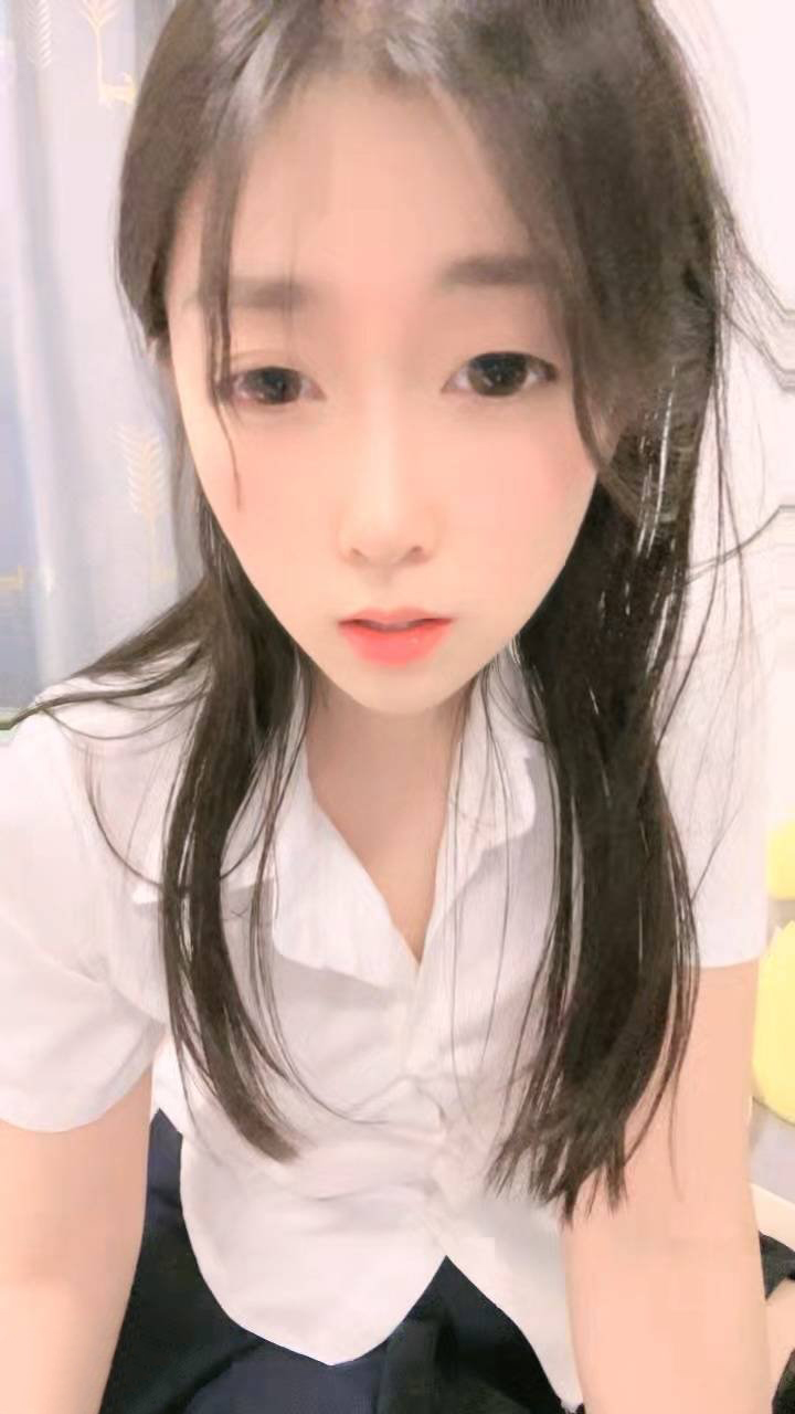 极品尤物颜值女神【小糖丸】衬衣短裙很燥热！收费房道具自慰【1V】【642MB百度云】