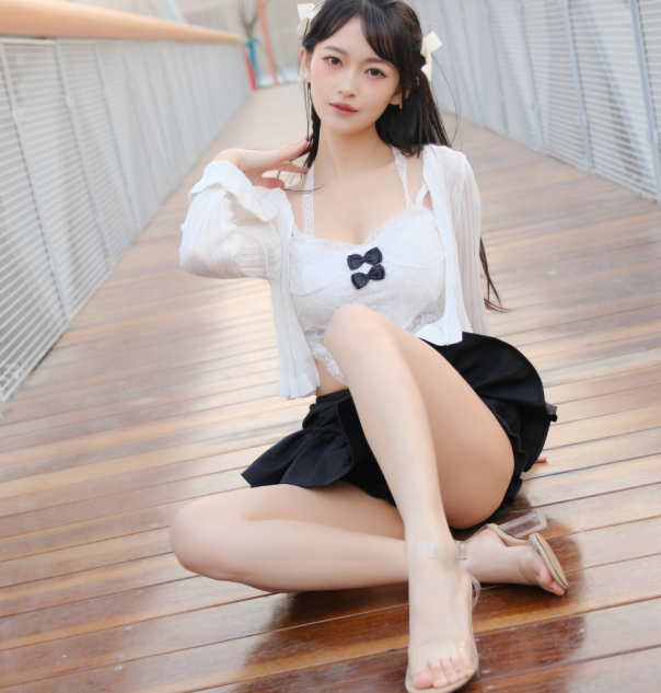 B站舞蹈区UP-庭树沐年-充电专属写真 2~8月(182P,582M)
