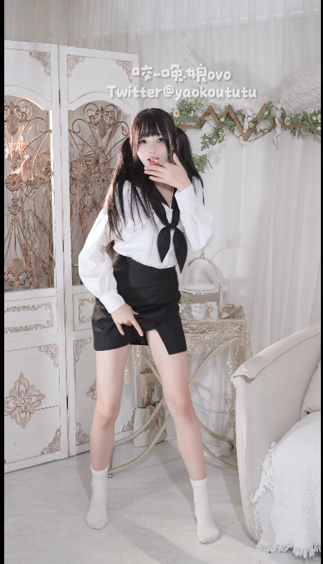 【最新八月原版】咬一口兔娘ovo – 八月T3专属舞蹈Excuse me 【7P+1V】【419MB百度云】