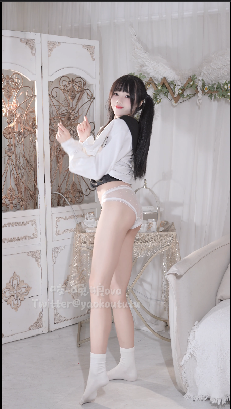 【最新八月原版】咬一口兔娘ovo – 八月T3专属舞蹈Excuse me 【7P+1V】【419MB百度云】