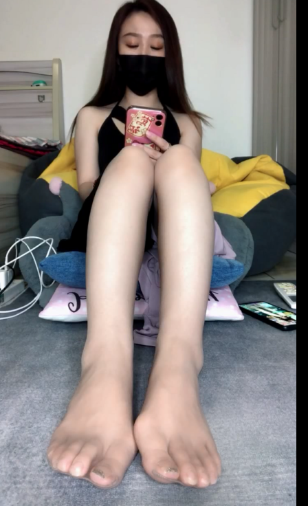 足控-易直播 蝴蝶曼 6(1V,181M)