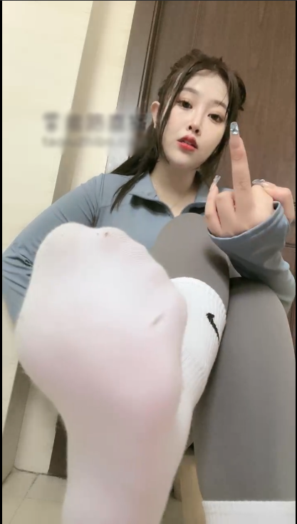 套路直播扶摇-健身教练+不知名小姐姐【2V】【589MB百度云】