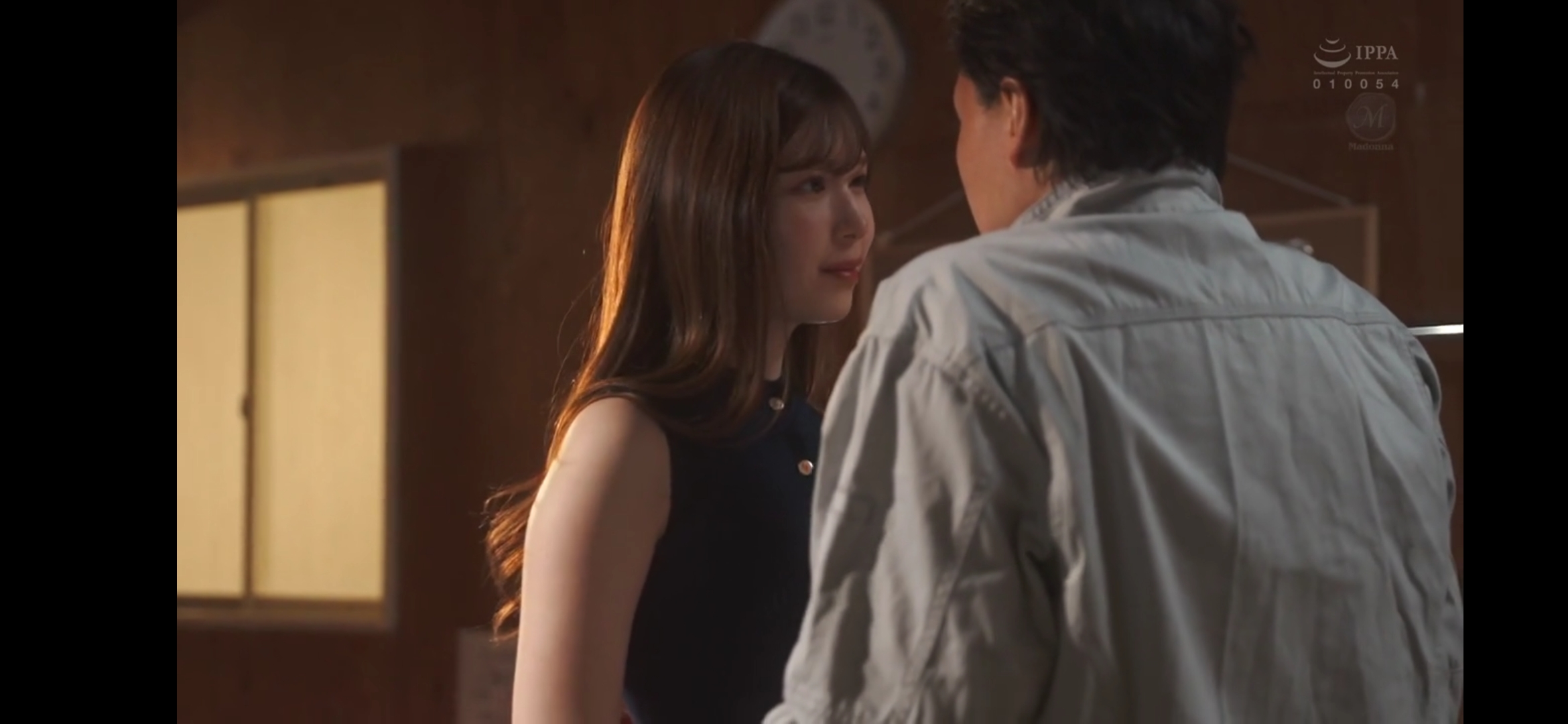 【明里紬·9.8】明里家の妻・つむぎと二人きりになって…6G