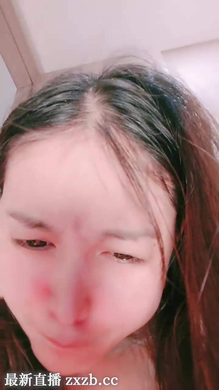 求资源顺便分享 这妞太会玩了，直接双插，视觉效果满满