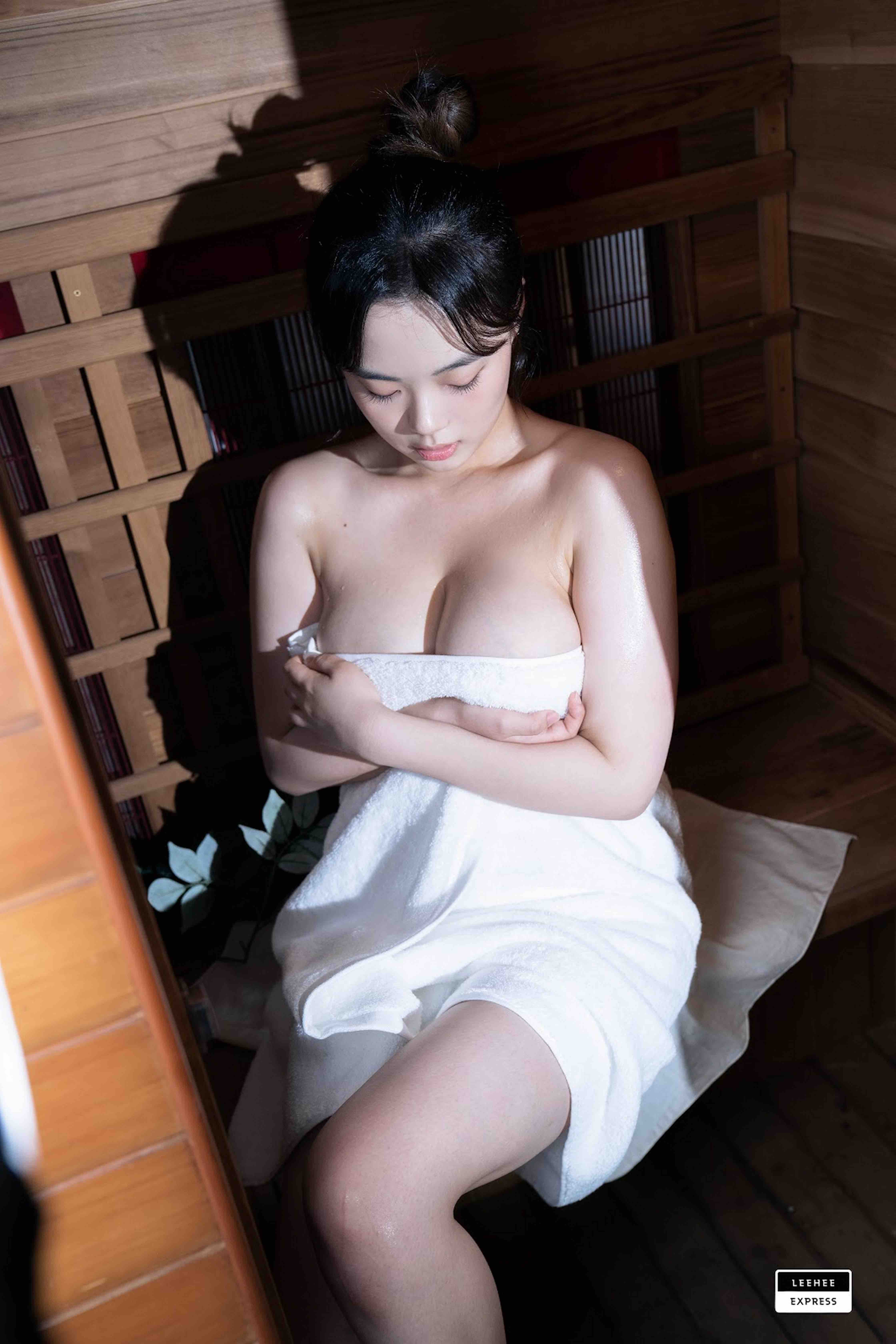 LEEHEE EXPRESS -  LEND-024 Roah [58P／115MB]