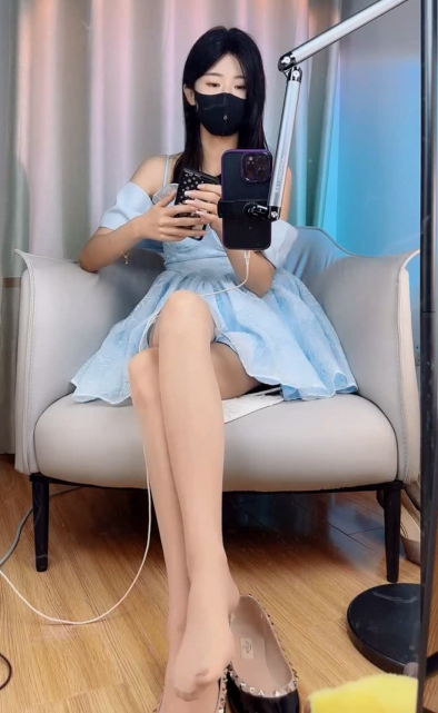 足控-易直播 九九 3(1V,356M)