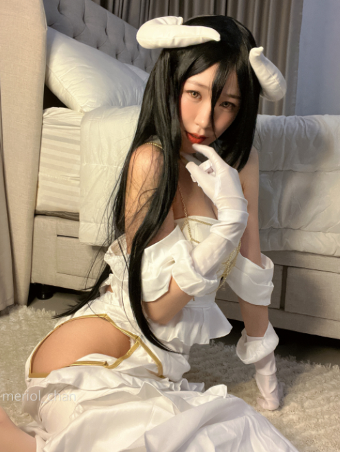 漏点女菩萨-MERIOL CHAN-Albedo Cosplay Overlord(74P,4V,944M)