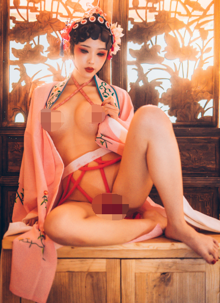 超人气漏点女菩萨-钛合金TiTi-潘金莲(83P,571M)