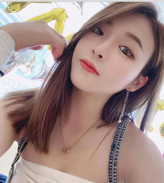 艺校舞蹈系气质女神-小桃子-露脸裸舞自慰私拍视图(14P,18V,546M)