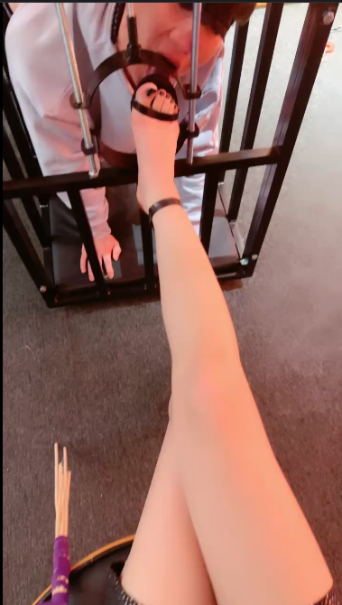 套路直播简一 - 圈养の一生+富婆的绝对权力【2V】【1.18G百度云】