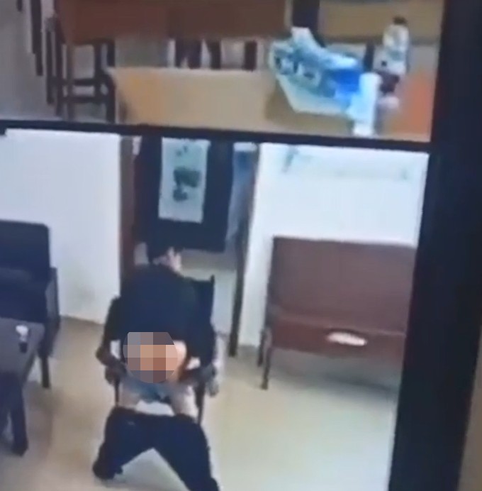 山东潍坊于河镇两干部 咋不动球 哎哎射了 村书记与妇女主任忘关摄像头 性爱视频流出 142M