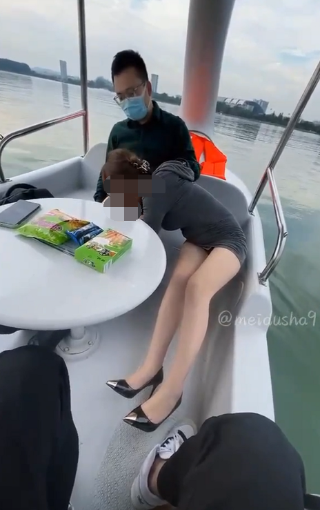 推特极品人气女神-美杜莎-最新私拍合集(9V,1.32G)