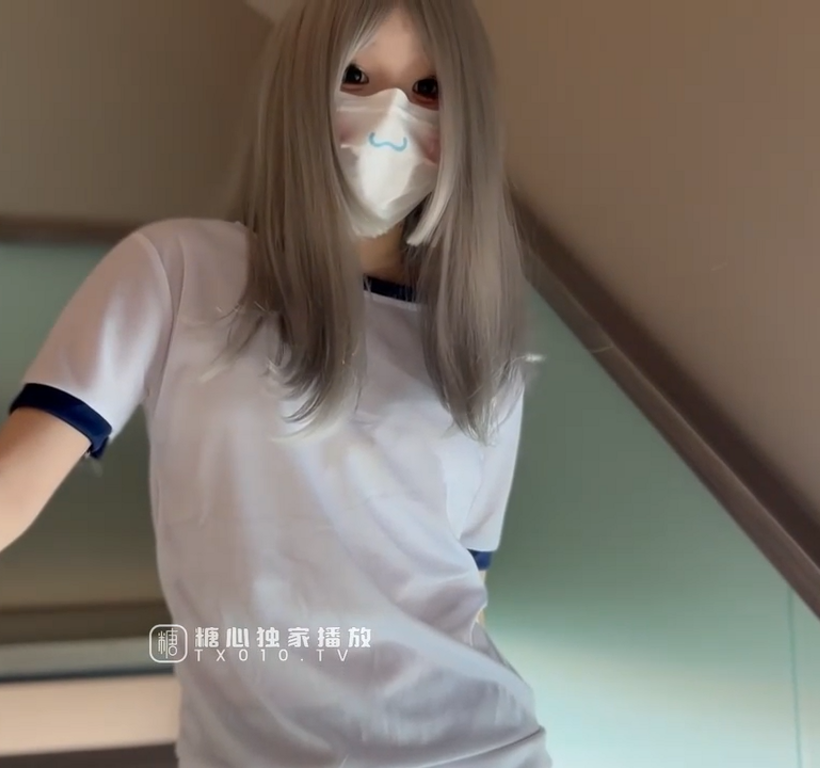 糖心新晋嫩妹-小千绪-精油按摩诱奸女高舞蹈生(1V,482M)