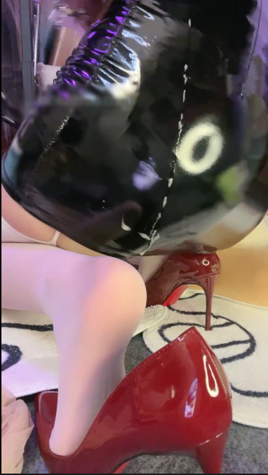 套路直播白桃-必入红绿灯原味榨汁 别说不会用白桃原味【1V】【779MB百度云】