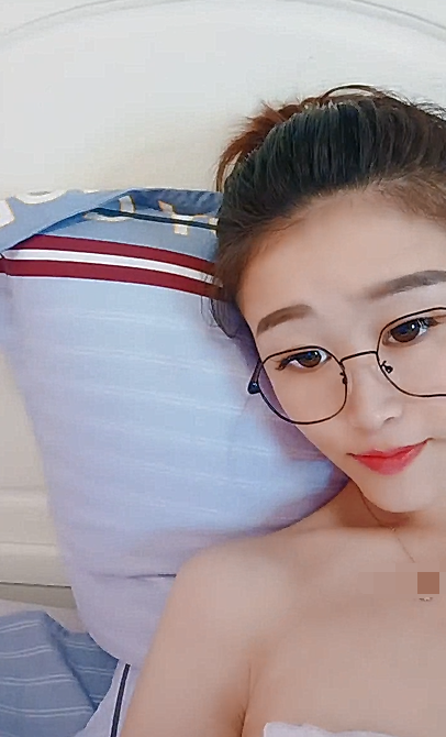 极品白虎美鲍少妇【小语儿】