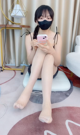 足控-易直播 果果 2(1V,335M)