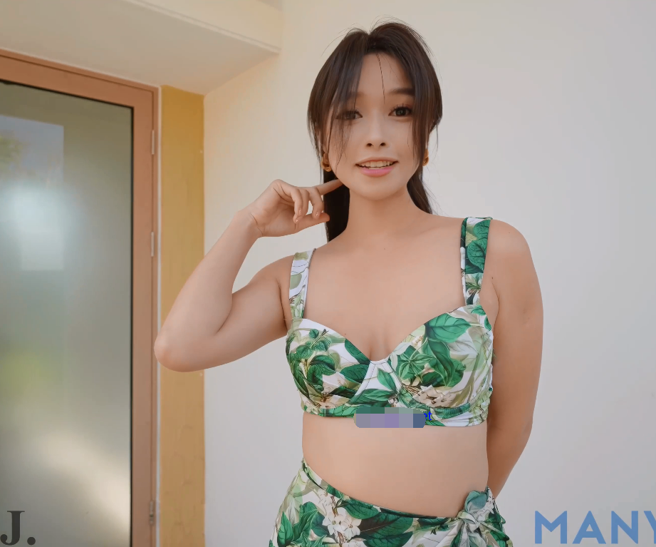 唯美少女-jasmine.j-完整版-后花园的御姐(1V,2.47G)