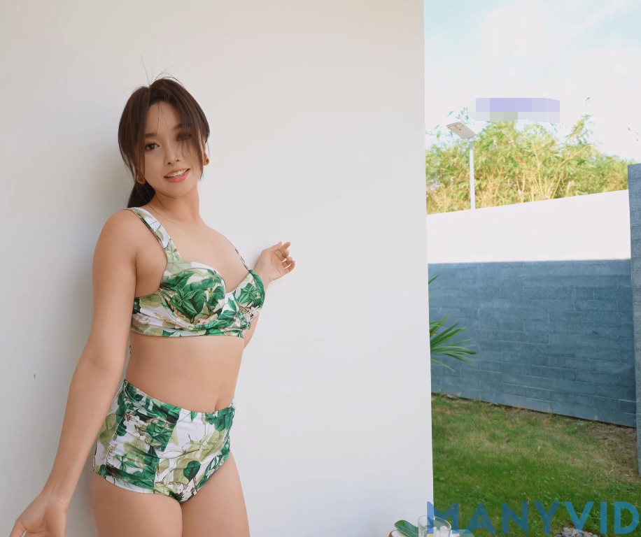 唯美少女-jasmine.j-完整版-后花园的御姐(1V,2.47G)