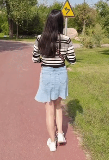 ❤️少妇刘晓莉--辛苦了我的爱妻❤️，白天正派为人民服务，晚上还得要卖力的为她同事服务，我很开心！119M