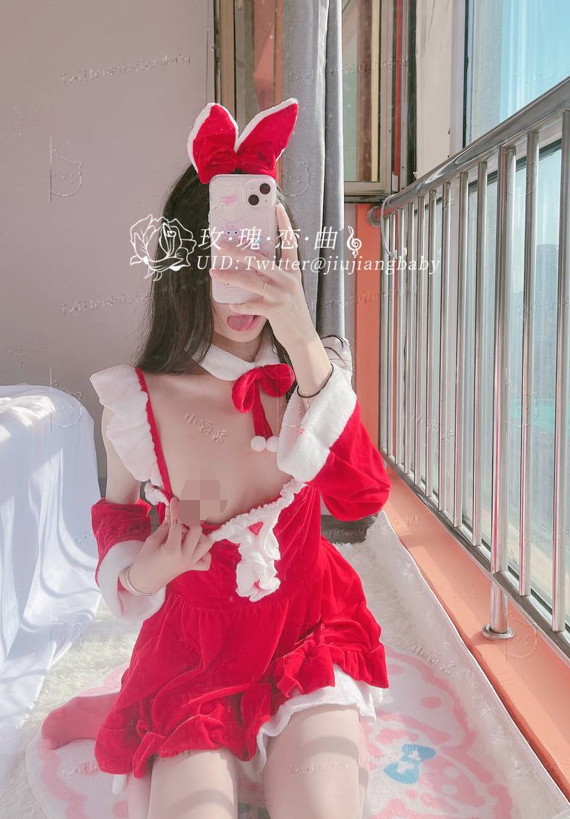 推特27万粉 清纯福利姬【小酒酱】诞节特辑 粉嫩小穴 激情内射