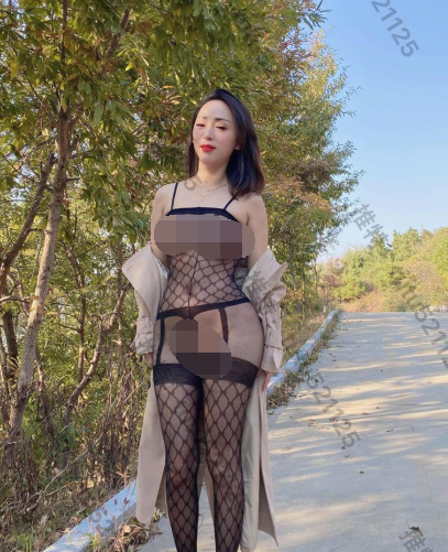 推特极品母狗-兔兔-高价vip视图合集 4(682P,6V,1.1G)