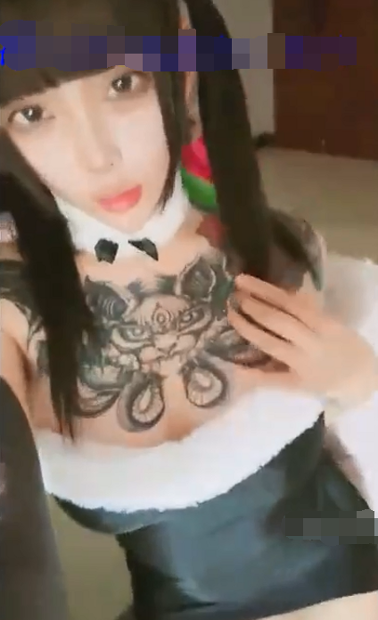 推特网红纹身师-佳佳-视频1对1(1V,83M)