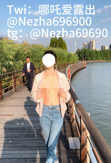 推特露出女神-哪吒爱露出(nezha69690)-视图合集(52P,34V,1.46G)
