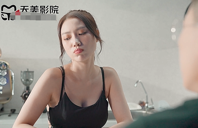 天美传媒T MW-228 沉沦巨乳诱惑-李娜娜