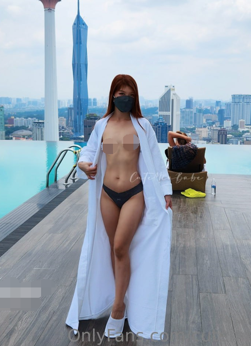 极品身材反差淫趴女神【可爱米亚】最新,顶级超淫现场！多男女群P盛宴肏出新高度人体蜈蚣！