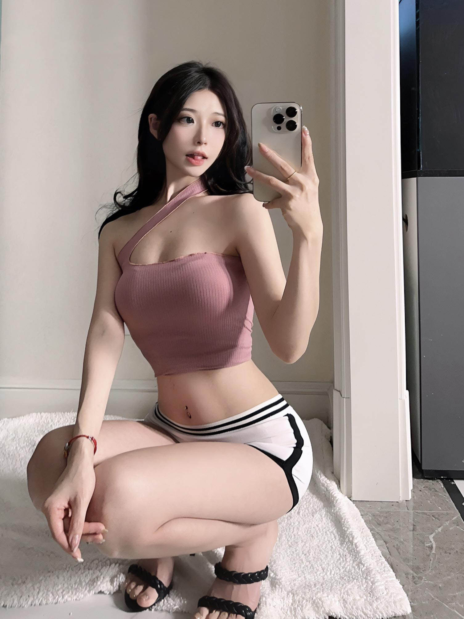 陈妮妮-微密圈 最新三期【127P+5V】【32.4MB百度云】