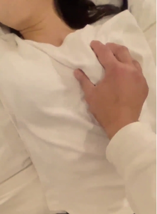 海角泡良大神❤️气质高贵的房东少妇像条狗一样被我栓在酒店门口灌满精液的小穴368M